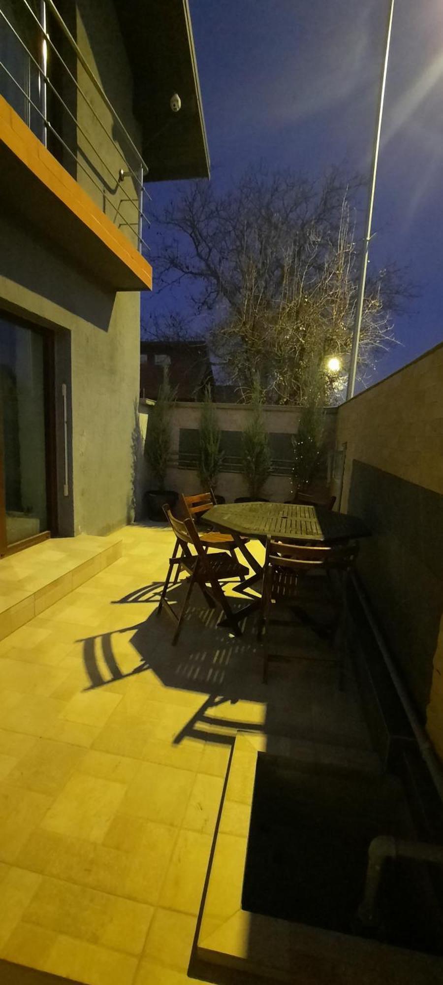 Апартаменты Chic Flat - 24 H Self Checkin-Free Parking In The Yard Флорешты Экстерьер фото